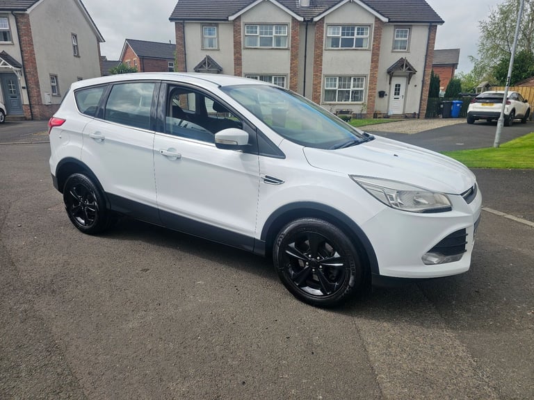 Ford, KUGA, Hatchback, 2013, Manual, 1997 (cc), 5 doors