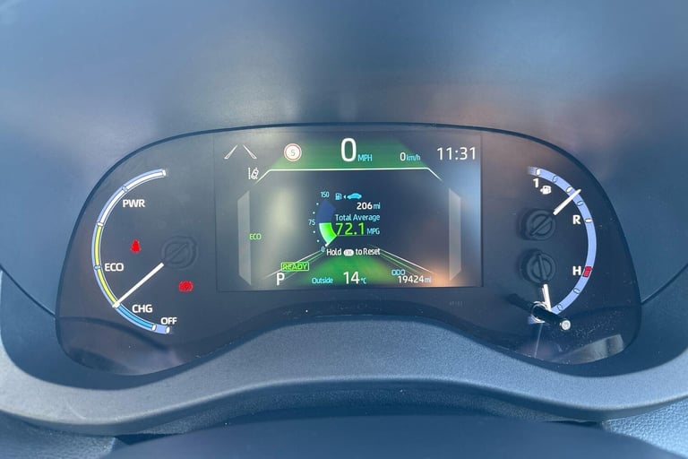 2022 Toyota Yaris 1.5 Hybrid Design 5dr CVT Estate Hybrid Automatic