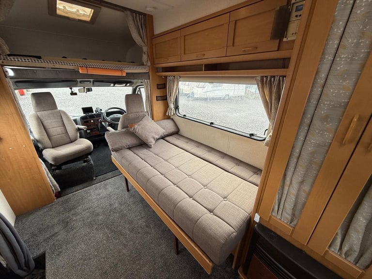 Auto-Trail Cheyenne 4 Berth Wheelchair Adapted 1998 Motorhome For Sale 