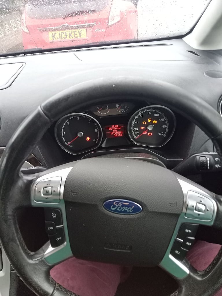 Ford Galaxy Ghia 2.0 diesel for spares or repairs