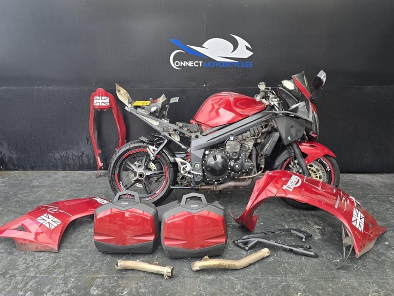 image for TRIUMPH SPRINT ST 1050 PROJECT BIKE HPI CLEAR 