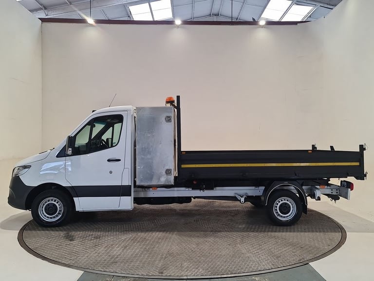 MERCEDES-BENZ SPRINTER 2.0 315 CDI PROGRESSIVE L3 RWD 150 BHP TIPPER DIE