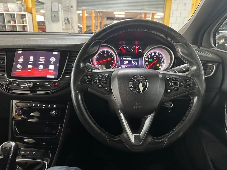 2017 Vauxhall Astra 1.4i Turbo SRi Nav Euro 6 5dr HATCHBACK Petrol Manual