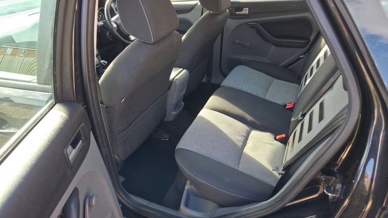Ford, FOCUS, Hatchback, 2009, Manual, 1560 (cc), 5 doors