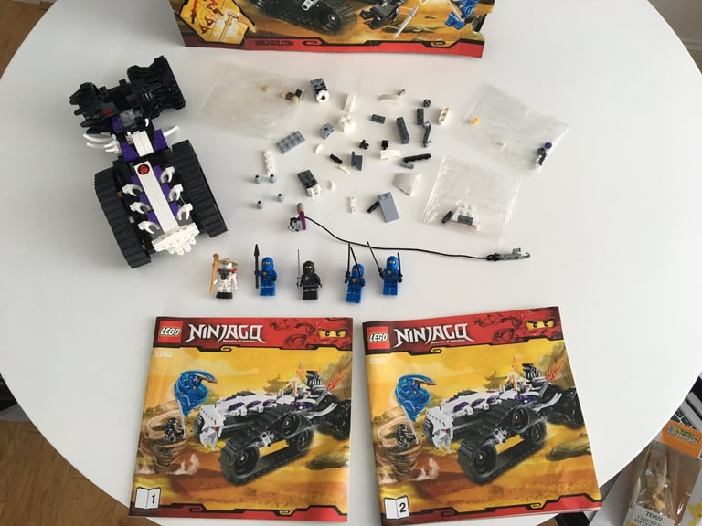 LEGO Ninjago 2263 with Jay , Cole & Frakjaw Figures from 2011 (INCOMPLETE)