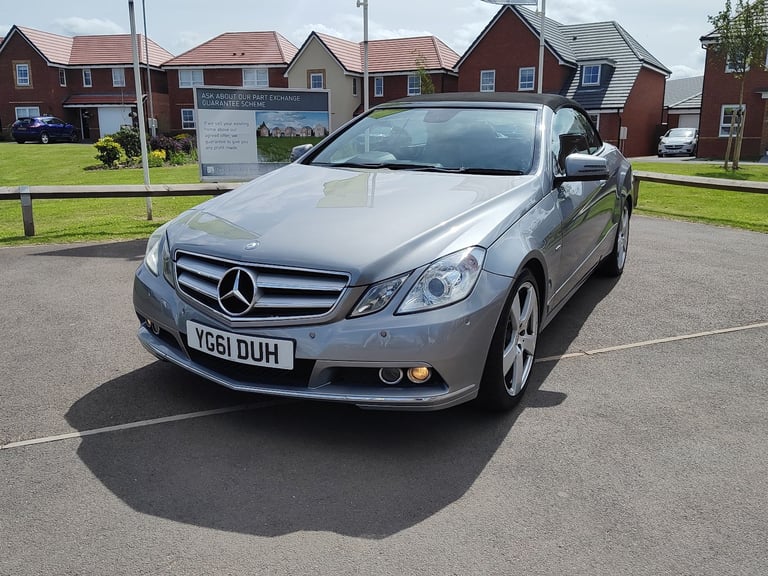 Mercedes-Benz E220 CONVERTIBLE, 61 PLATE, RARE MANUAL, FULL SERVICE HISTORY