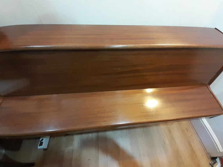 Welmar Upright Piano *matching stool + free tuning incl* third practice pedal