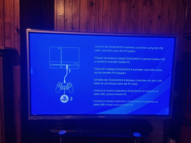 PS4 500GB Comes with 2 games