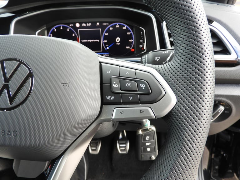 2025 Volkswagen T-Roc 1.5 TSI R-Line SUV 5dr Petrol Manual Euro 6 (s/s) (150 ps) HATCHBACK Petrol...