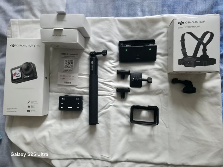 DJI Osmo Action 5 Pro Adventure Combo + DJI Chest Mount – Mint Condition