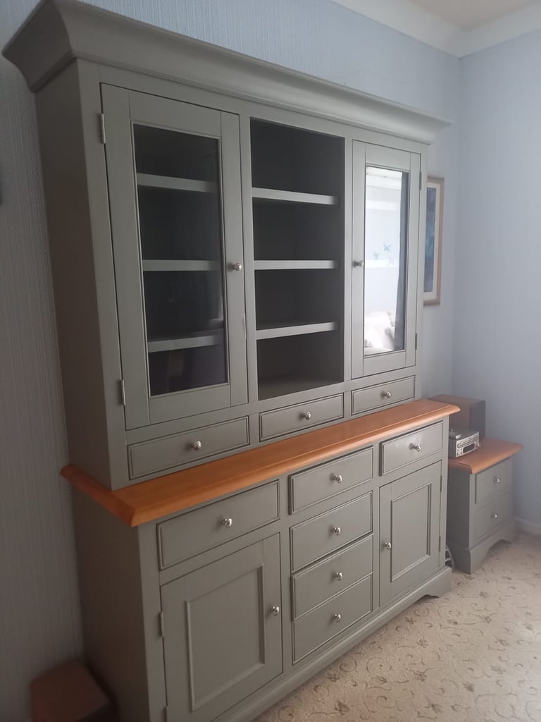 image for Beautiful Display cabinet