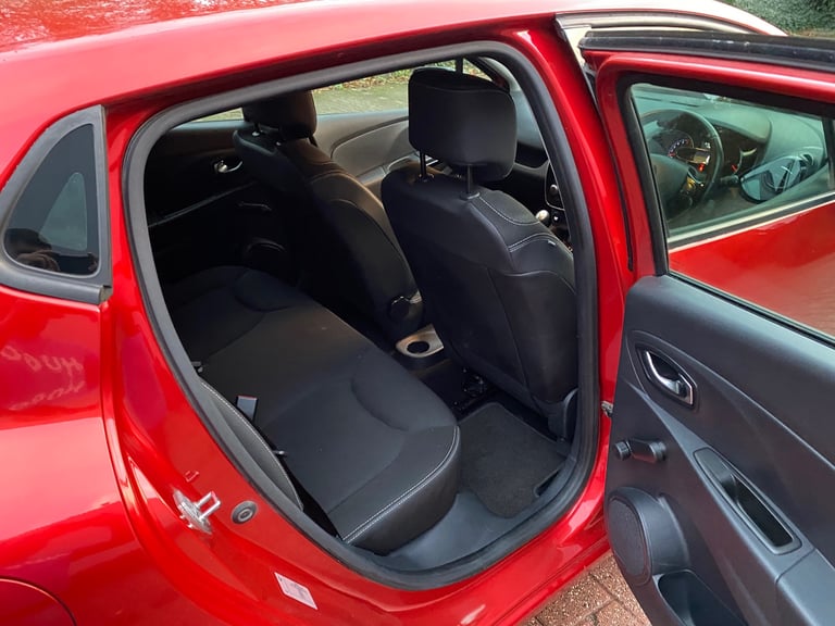 Renault, CLIO, Hatchback, 2016, Manual, 898 (cc), 5 doors
