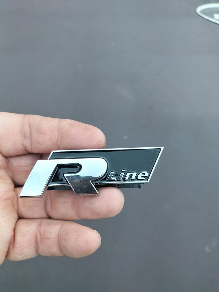 image for R LINE GRILLE BADGE 