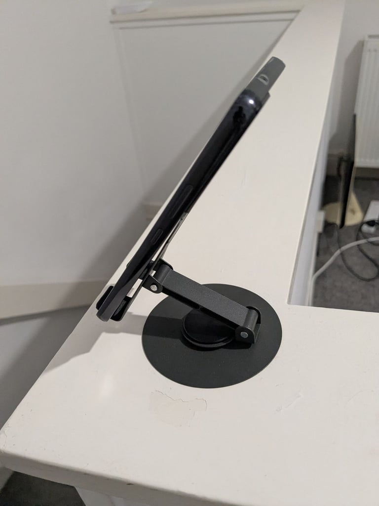 image for Like new Samsung Galaxy S22 5G