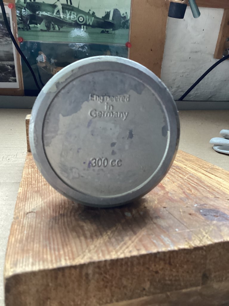 Oil Can - Heavy duty - 300 cc