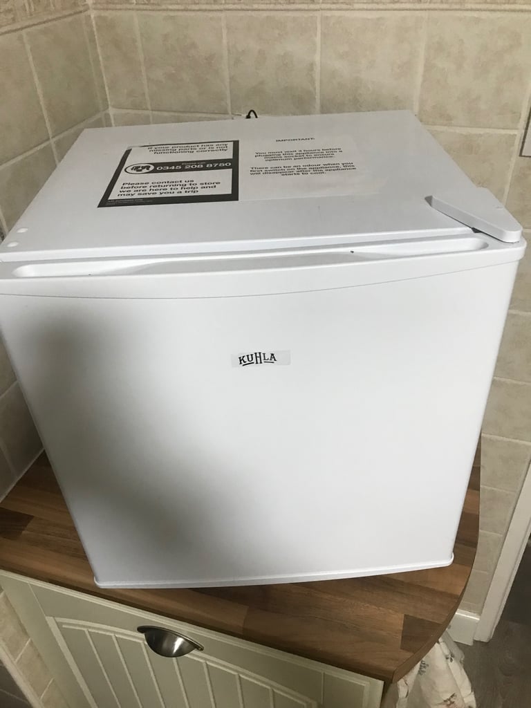 Mini fridge
