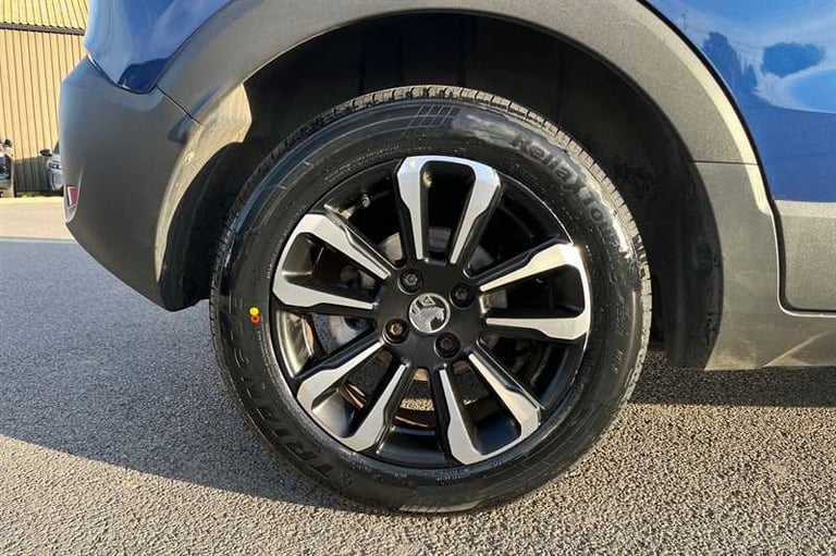 2022 Vauxhall Crossland 1.2 Design 5dr HATCHBACK PETROL Manual