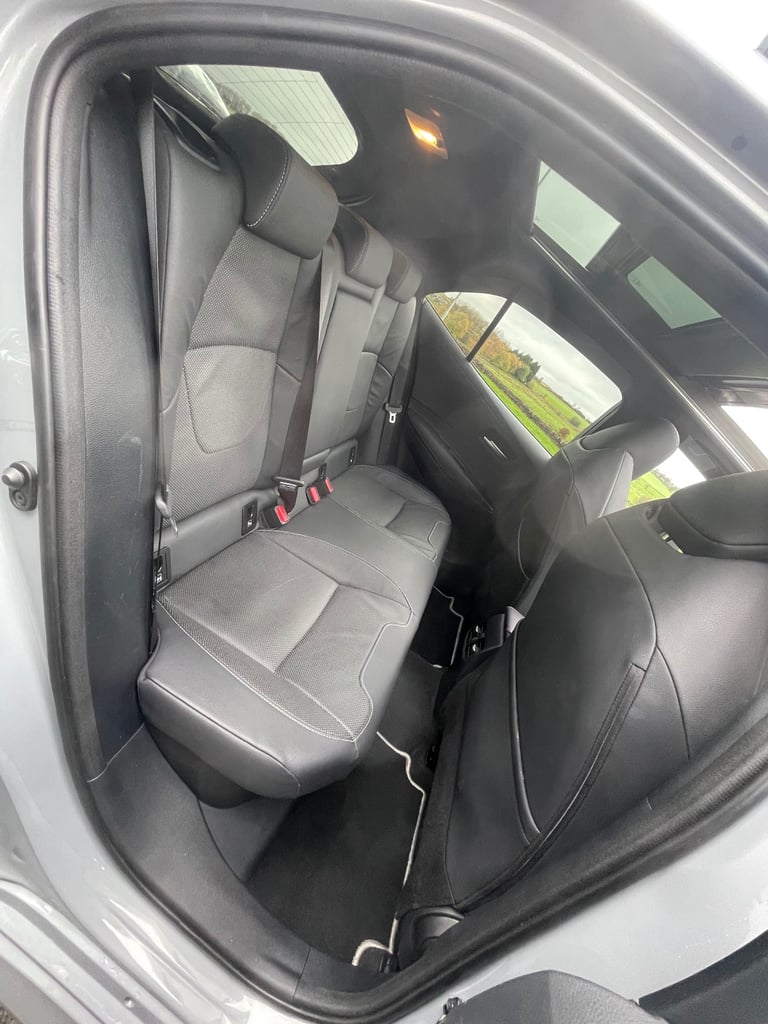 TOYOTA COROLLA PETROL HATCHBACK 1.8 VVT-i Hybrid Excel 5dr CVT [Panoramic Roof]