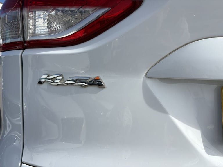 2016 Ford Kuga 2.0 TDCi Titanium SUV 5dr Diesel Manual 2WD Euro 6 (s/s) (150 ps) HATCHBACK Diesel...