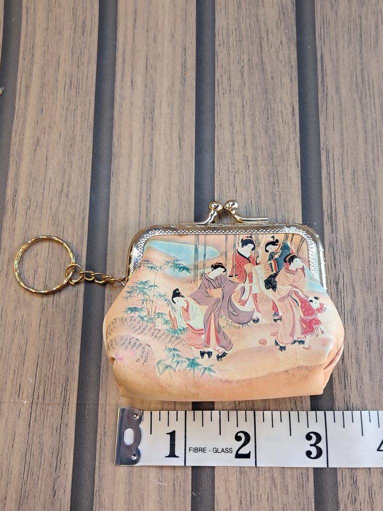 Good condition Chain Coin Purse Folkcraft Size Small W Keychain Loop. As seen. 