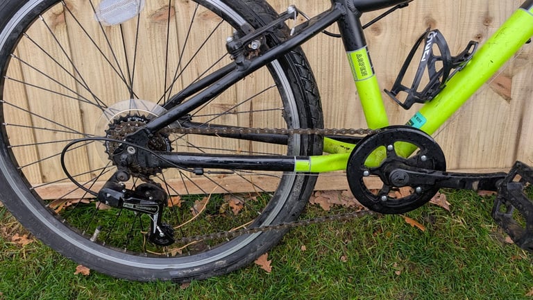 Girls 24" Pinnacle Aspen bike