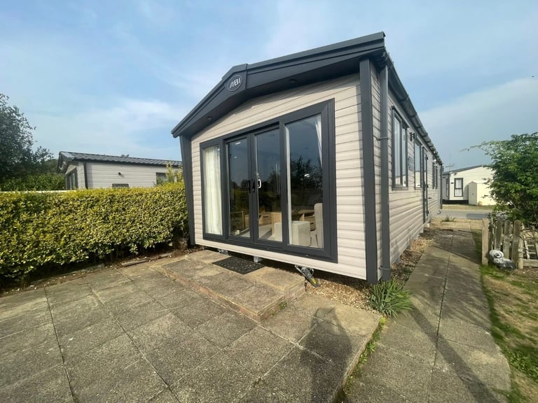 FOR SALE - Tattershall Lakes new Lakeside Holiday Home now available🌅