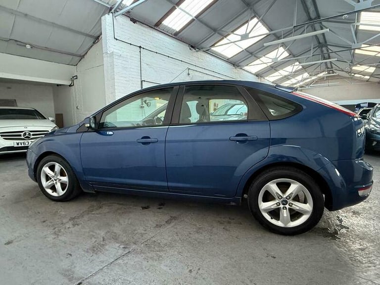 2009 Ford Focus 1.6 Zetec 5dr Petrol Manual - Image 6