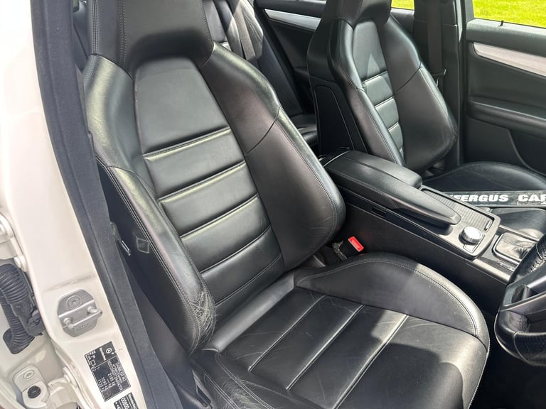 *** 2012 Mercedes-Benz C63 AMG 6.2 V8 460 BHP *** SUN-ROOF 