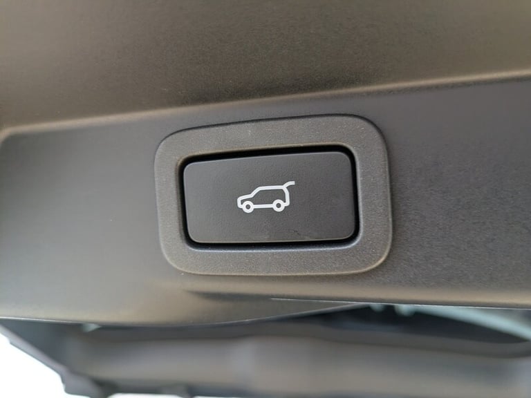 2020 Land Rover Range Rover Sport 3.0 D300 HSE Dynamic Black 5dr Auto ESTATE DIESEL Automatic