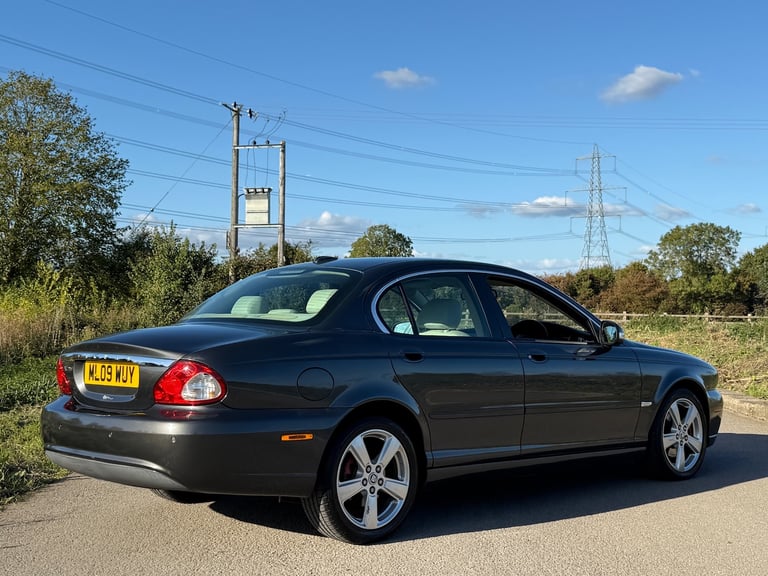 JAGUAR X-TYPE 2.2d SE 2009 4dr Auto Grey | Full Service History | MOT June 2026