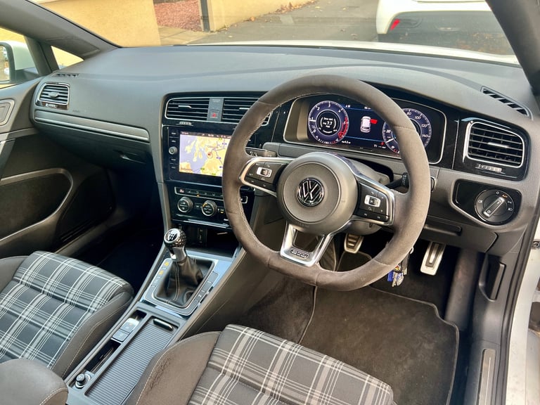 Volkswagen, GOLF GTD, Hatchback, 2017, Manual, 1968 (cc), 3 doors