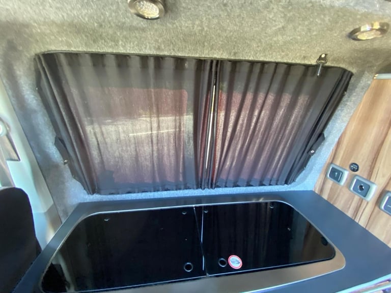 2010 Volkswagen Transporter 5 Belts, 4 Berth Campervan