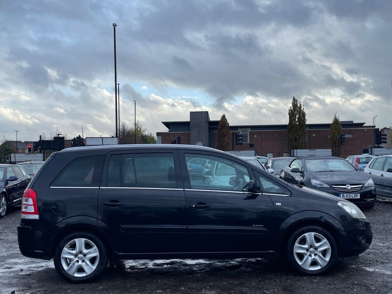 * 60 2011 VAUXHALL ZAFIRA 1.6L + IDEAL FAMILY 7 SEATER + LONG MOT * 