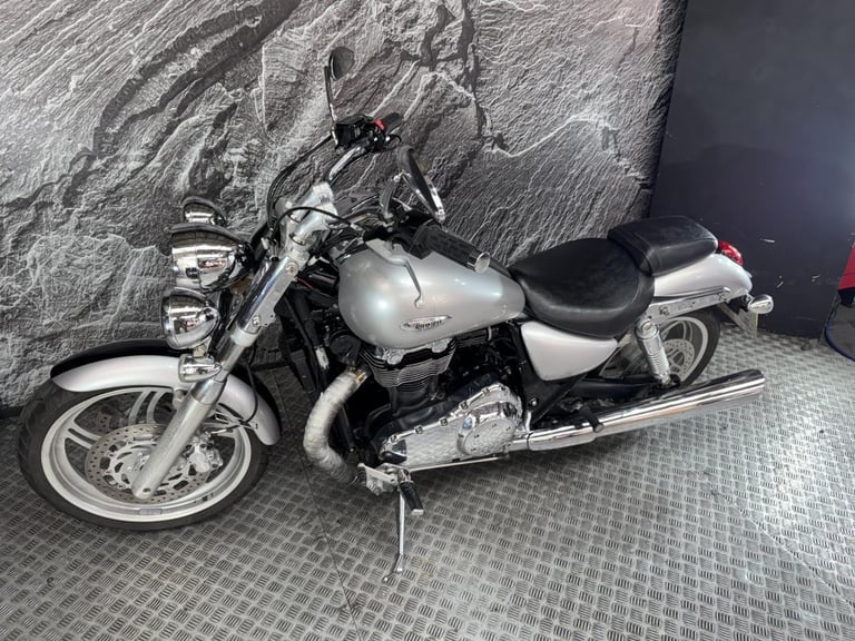 TRIUMPH THUNDERBIRD 1600 2009