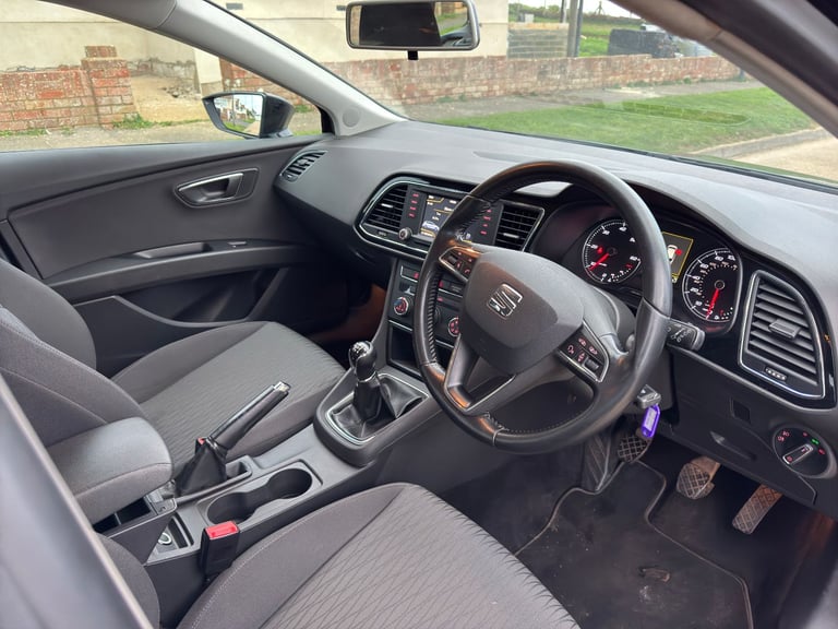 2015 Seat Leon SE Technology - New Years MOT - £20 Road Tax - 2 Keys