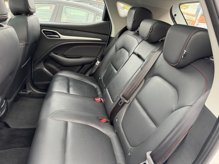 2021 MG MG ZS 72.6kWh Trophy Long Range SUV 5dr Electric Auto (156 ps) HATCHBACK ELECTRIC Automatic