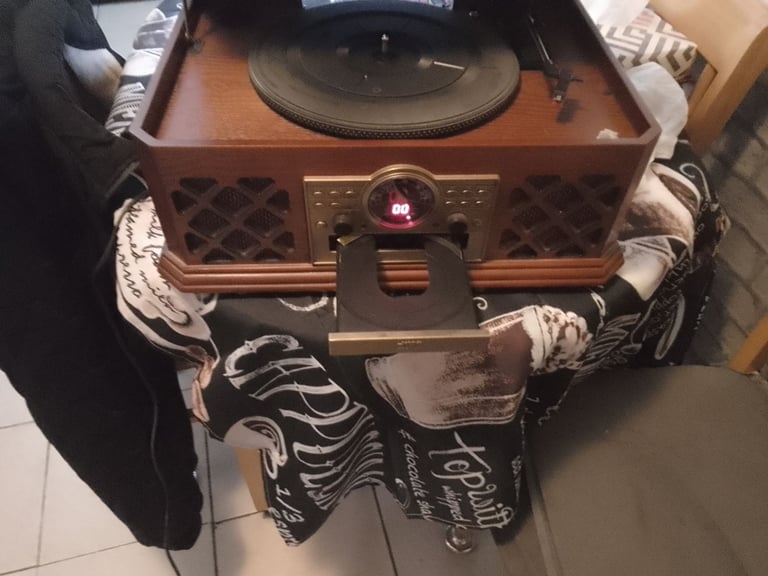 VINTAGE ZENNOX MUSIC CENTRE