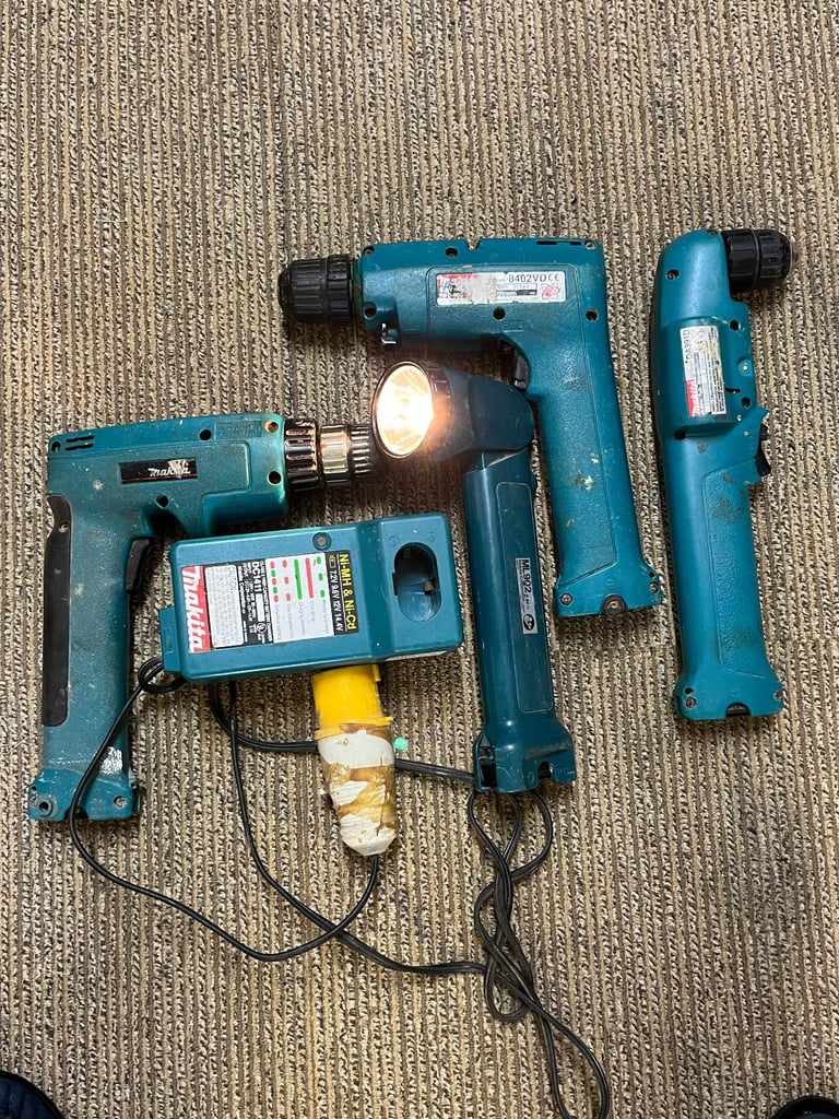 makita 9.6v drills and torch
