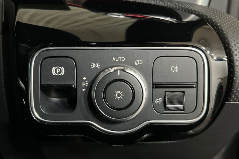 2023 23 MERCEDES-BENZ CLA 1.3 CLA180 AMG LINE (EXECUTIVE) COUPE 4DR PETROL 7G-DC