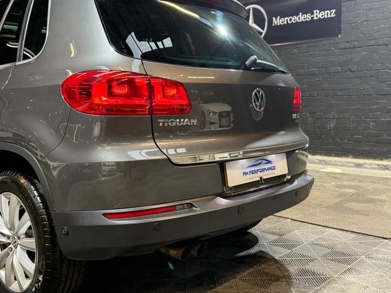 2014 Volkswagen Tiguan 2.0 TDI BlueMotion Tech Match 4WD Euro 5 (s/s) 5dr ESTATE Diesel Manual