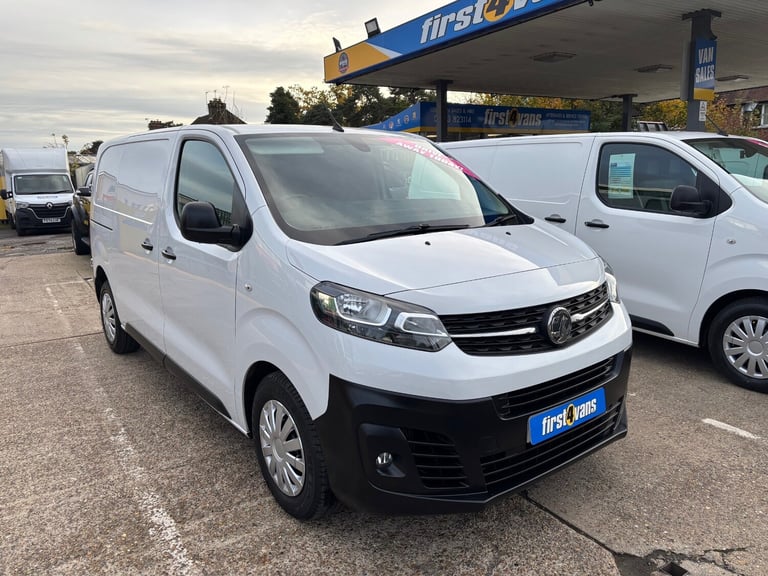 2022 Vauxhall Vivaro 2900 1.5d 100PS Dynamic L1 H1 Van  ** Sameday Driveaway ** PANEL VAN Diesel ...