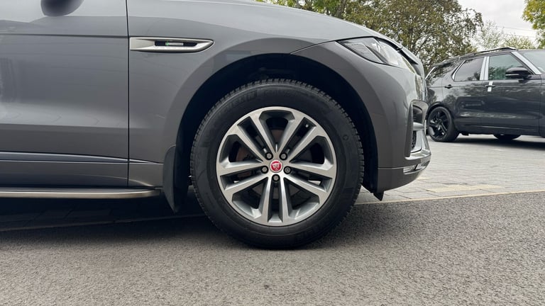 2017 Jaguar F-Pace 2.0d R-Sport 5dr Auto AWD Diesel Estate Estate Diesel Automatic