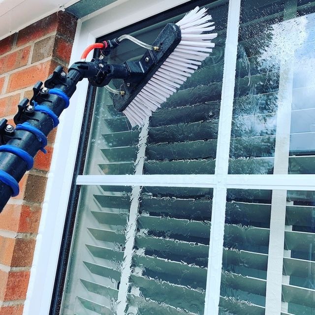 Oakmont High Reach Window Cleaning 