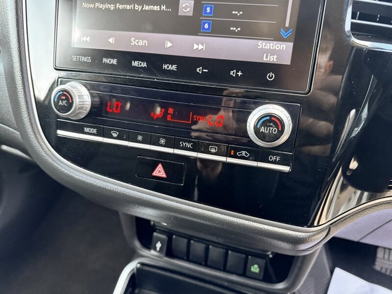 2020 Mitsubishi Outlander h TwinMotor Reflex Plus SUV HYBRID Automatic