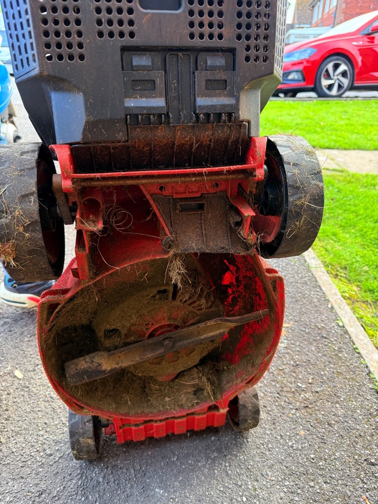 Ryno lawn mower in full working order