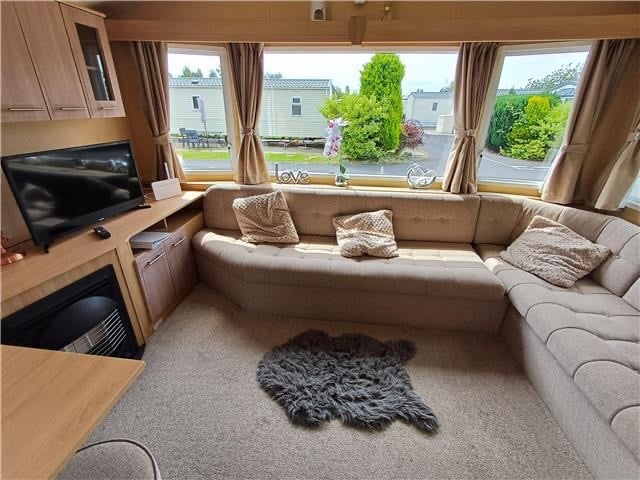 2 bed 1 bath bill included