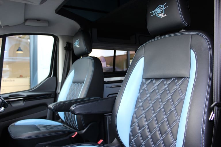 2019 S FORD TRANSIT CUSTOM 2.0 300 ECOBLUE LIMITED PANEL VAN 5DR DIESEL MANUAL L