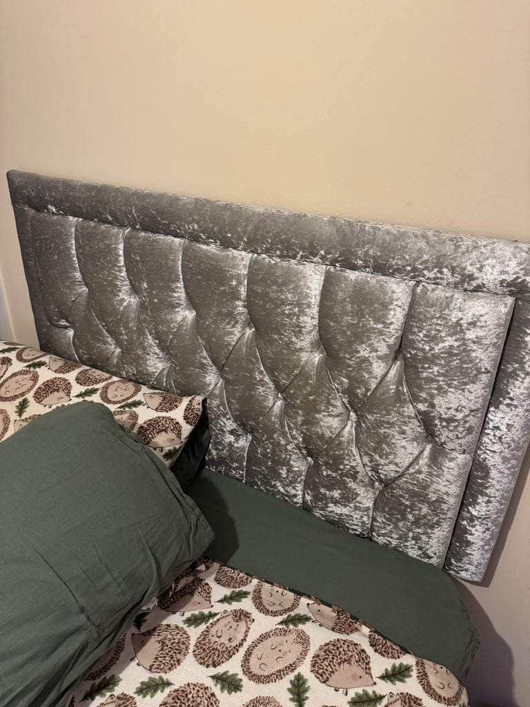 SLEEP Windsor Divan Bed Set with headboard 