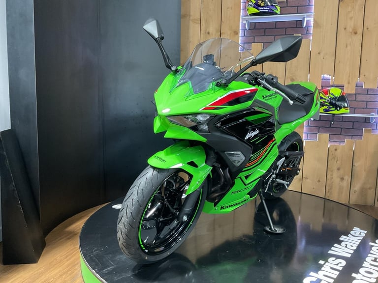 Kawasaki Ninja 500 SE KRT with just 2300 Miles and One Owner! FREE UK DELIVERY!