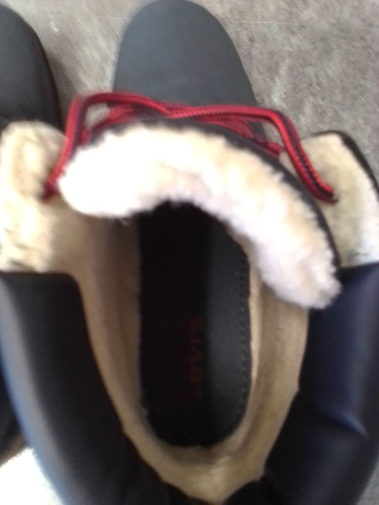 'Levis' Ladies Boots.